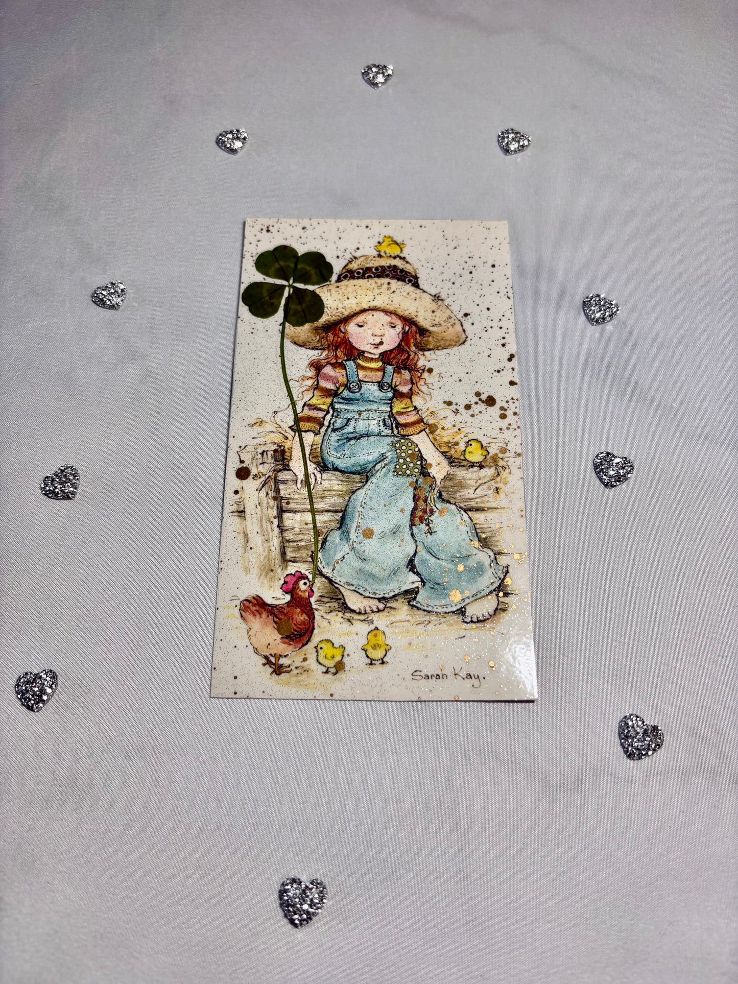 marque page vintage Sarah kay et son trèfle à 4 feuilles