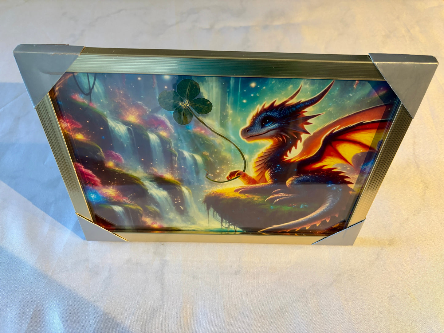 cadre trèfle à quatre feuilles dragon A4